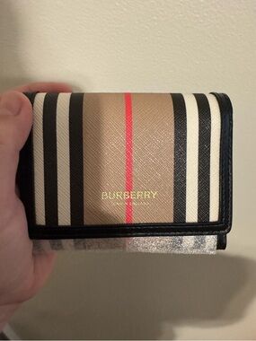 AUTHENTIC Burberry Women’s Wallet